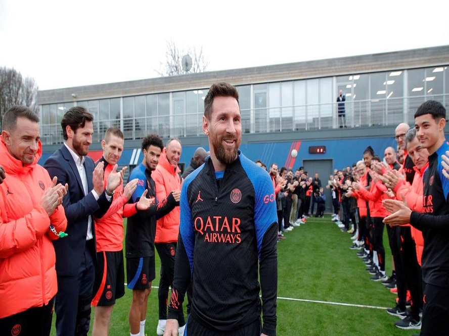 ¡Recibido con honores! Lionel Messi regresó a entrenamientos con el PSG - FOTO