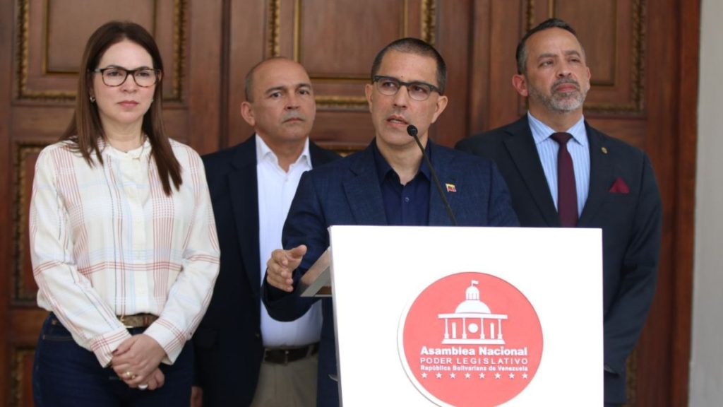 Se han recibido 4.203 solicitudes para la amnistía y se han otorgado 3.052 libertades plenas