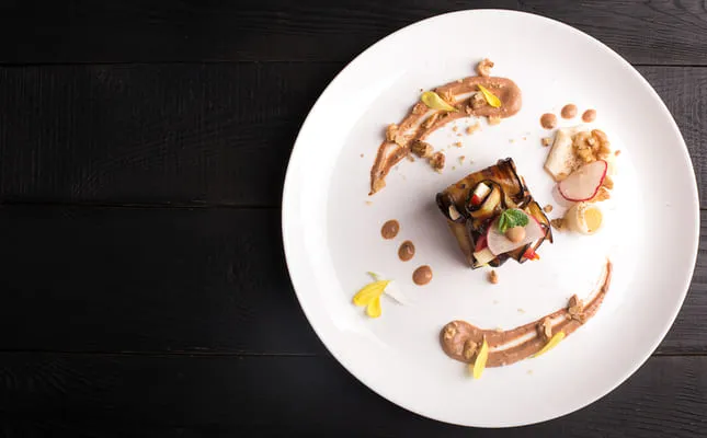 Francesco Lovaglio Tafuri | Arte y Paladar: Guía Profesional para Diseñar un Menú de Degustación de 3 Tiempos y su Maridaje Ideal