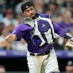 Elías Díaz firma contrato con los Reales de Kansas City